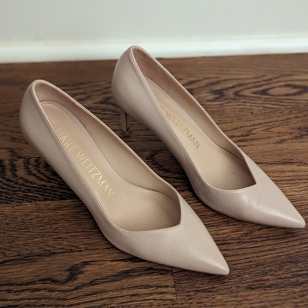 Stuart Weitzman Women's Nude Pumps
